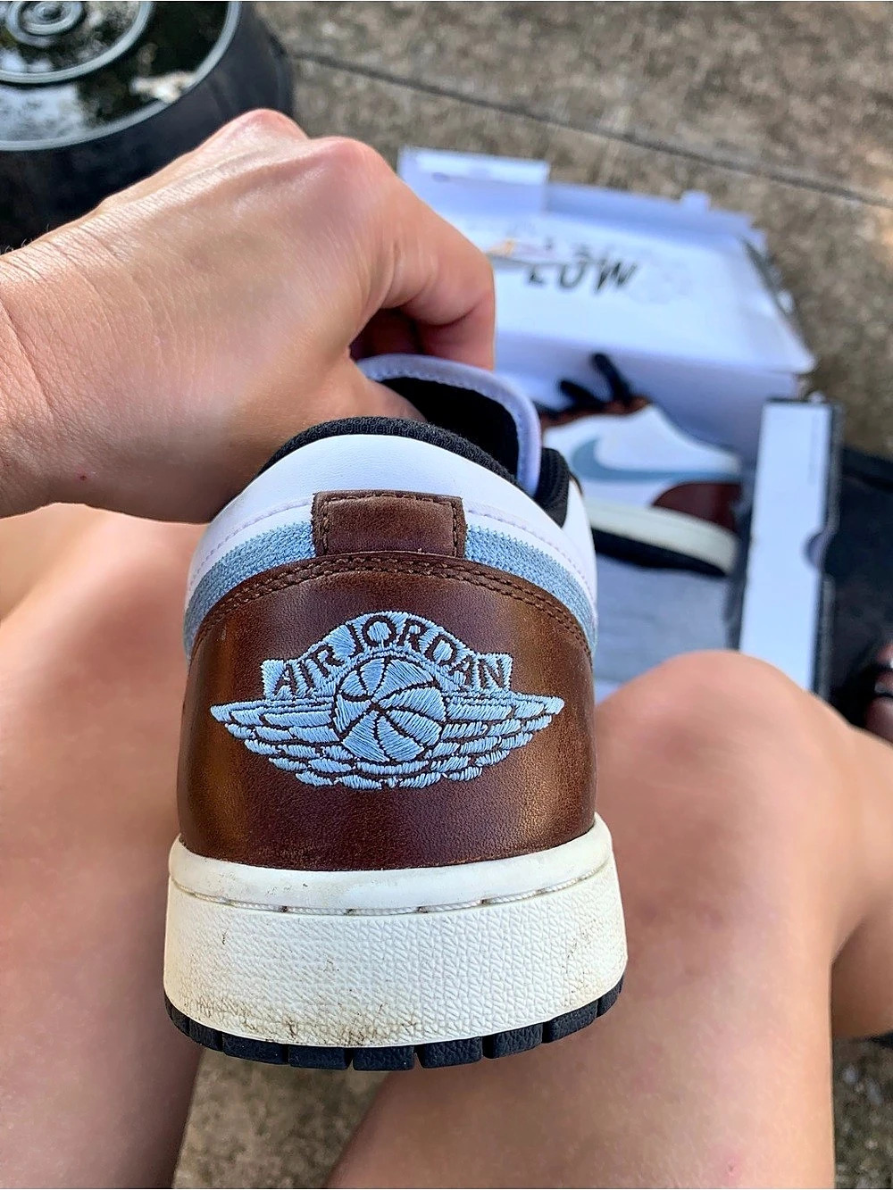 Jordan Air Jordan 1 Retro Low SE Brown Blue Grey Sneakers Brown & White US 11 - Picture 5 of 7